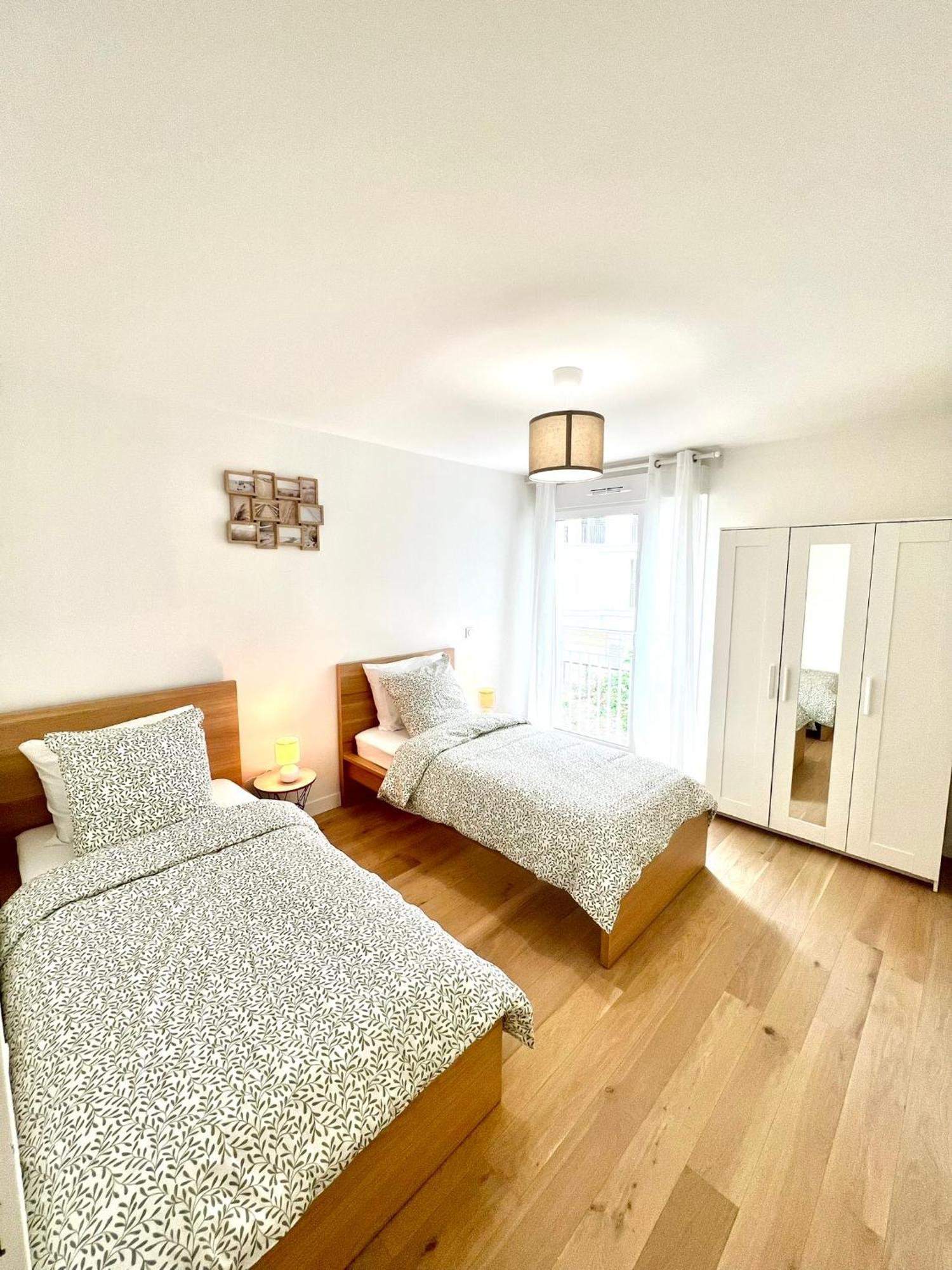 Appartement Neuf Et Spacieux Clichy Buitenkant foto