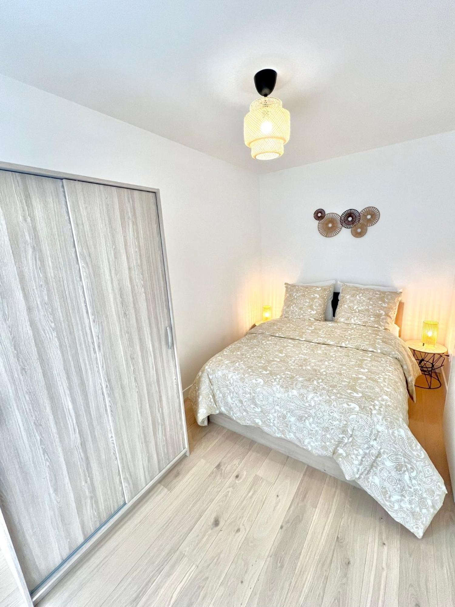 Appartement Neuf Et Spacieux Clichy Buitenkant foto