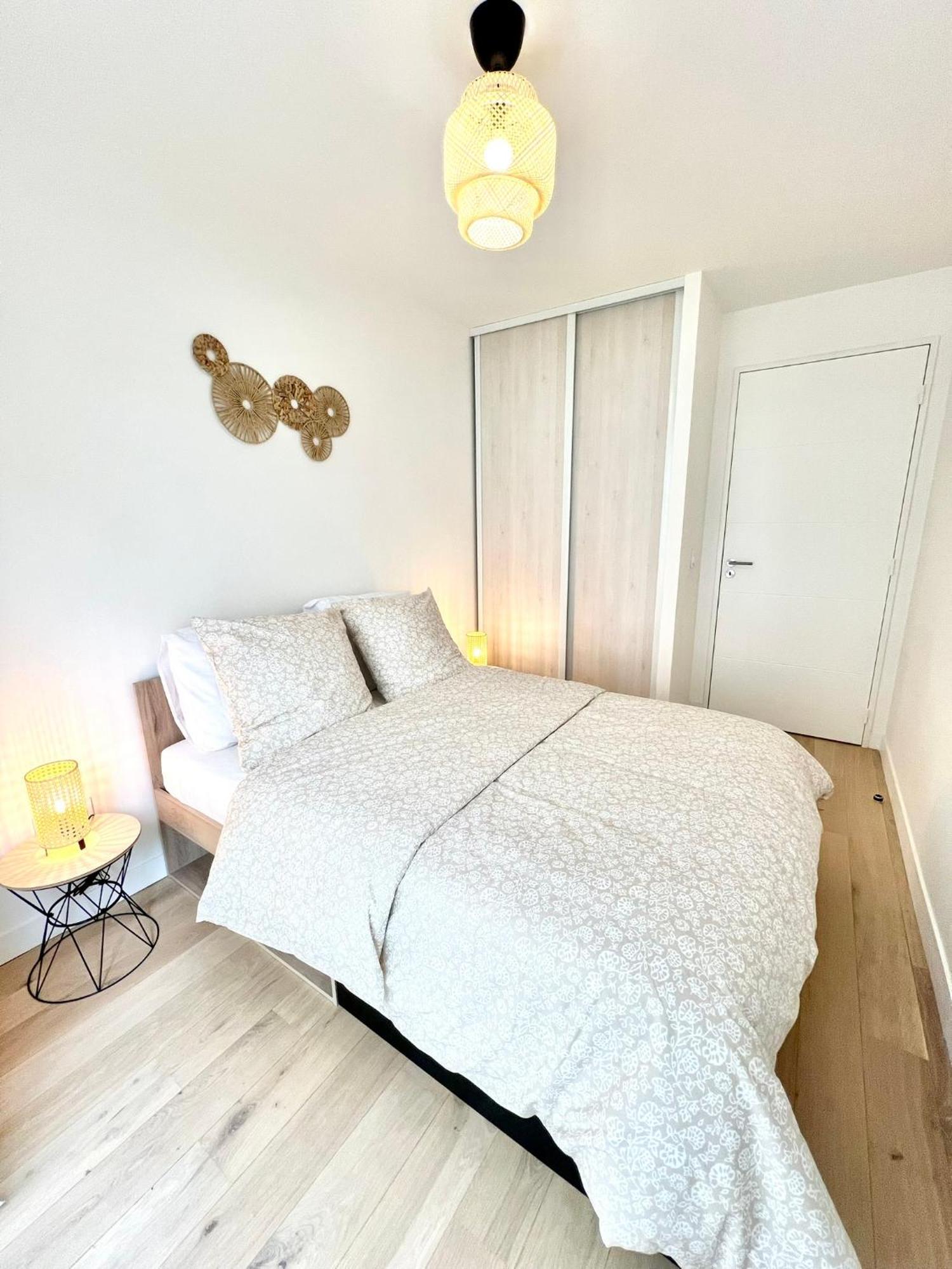 Appartement Neuf Et Spacieux Clichy Buitenkant foto